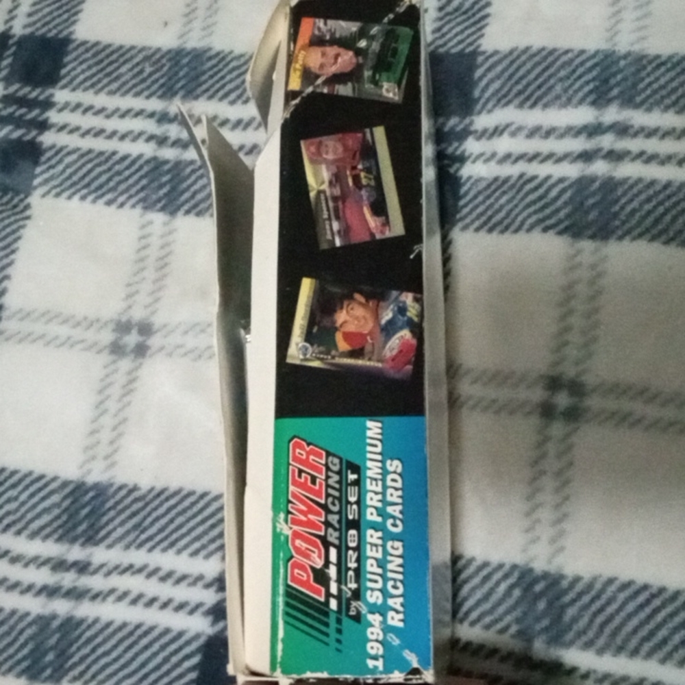 Trading Cards - Picture 2 of 7
